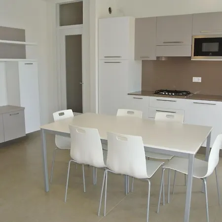 Gardenia2' Mit Schwimmbad By Interhome * Λινιάνο Σαμπιαντόρο