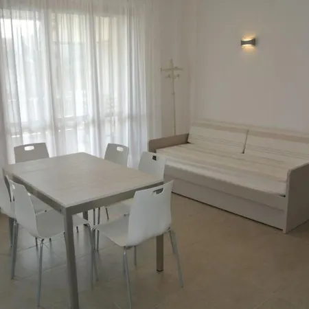 Gardenia2' Mit Schwimmbad By Interhome * Λινιάνο Σαμπιαντόρο